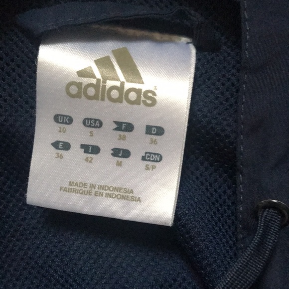 small adidas navy blue lightweight jacket. like new - Picture 2 of 3